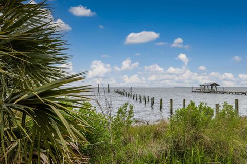 2630 Us Highway 98 E Lanark FL 32323