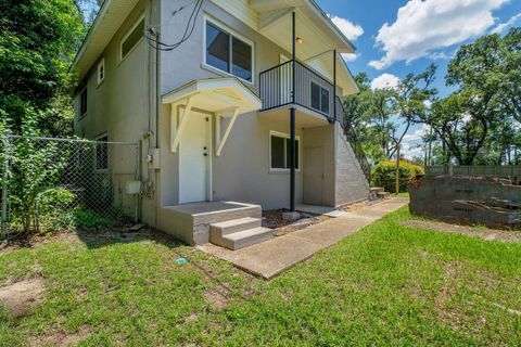 Tiny photo for 105 Columbia Drive #Detached, Tallahassee, FL 32304 (MLS # 392510)