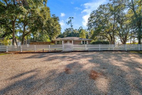 Tiny photo for 105 Columbia Drive #Detached, Tallahassee, FL 32304 (MLS # 392510)