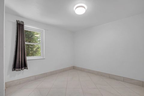 Tiny photo for 105 Columbia Drive #Detached, Tallahassee, FL 32304 (MLS # 392510)