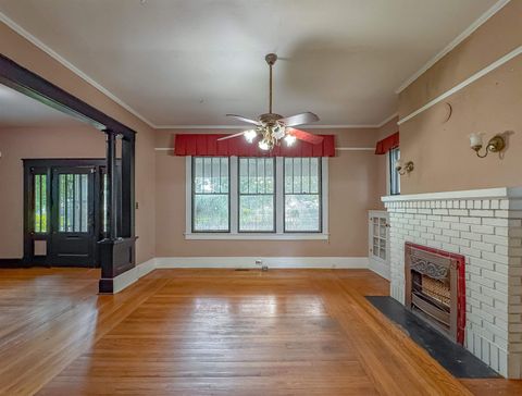 Tiny photo for 128 N Bronough Street, Tallahassee, FL 32301 (MLS # 389968)