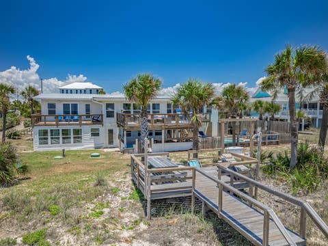 Tiny photo for 956 W Gorrie Drive, St George Islan, FL 32328 (MLS # 401304)