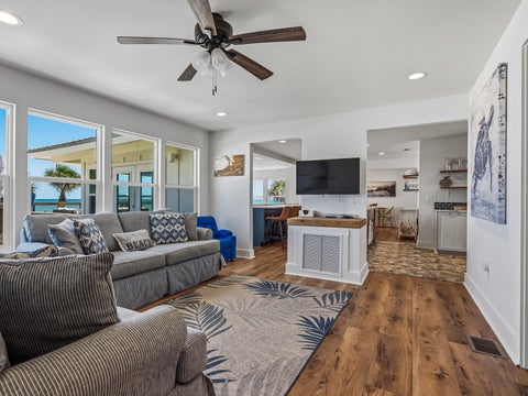 Tiny photo for 956 W Gorrie Drive, St George Islan, FL 32328 (MLS # 401304)
