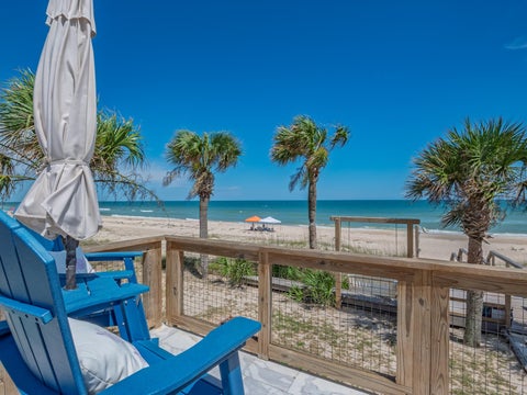 Tiny photo for 956 W Gorrie Drive, St George Islan, FL 32328 (MLS # 401304)