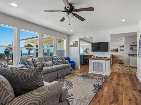Tiny photo for 956 W Gorrie Drive, St George Islan, FL 32328 (MLS # 401304)