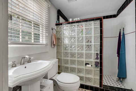 Tiny photo for 513 E Call Street, Tallahassee, FL 32301 (MLS # 392978)