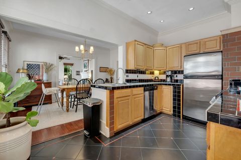 Tiny photo for 513 E Call Street, Tallahassee, FL 32301 (MLS # 392978)