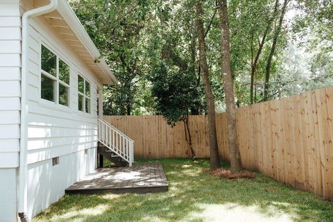 Tiny photo for 1106 Pine Street St, Tallahassee, FL 32303 (MLS # 396777)