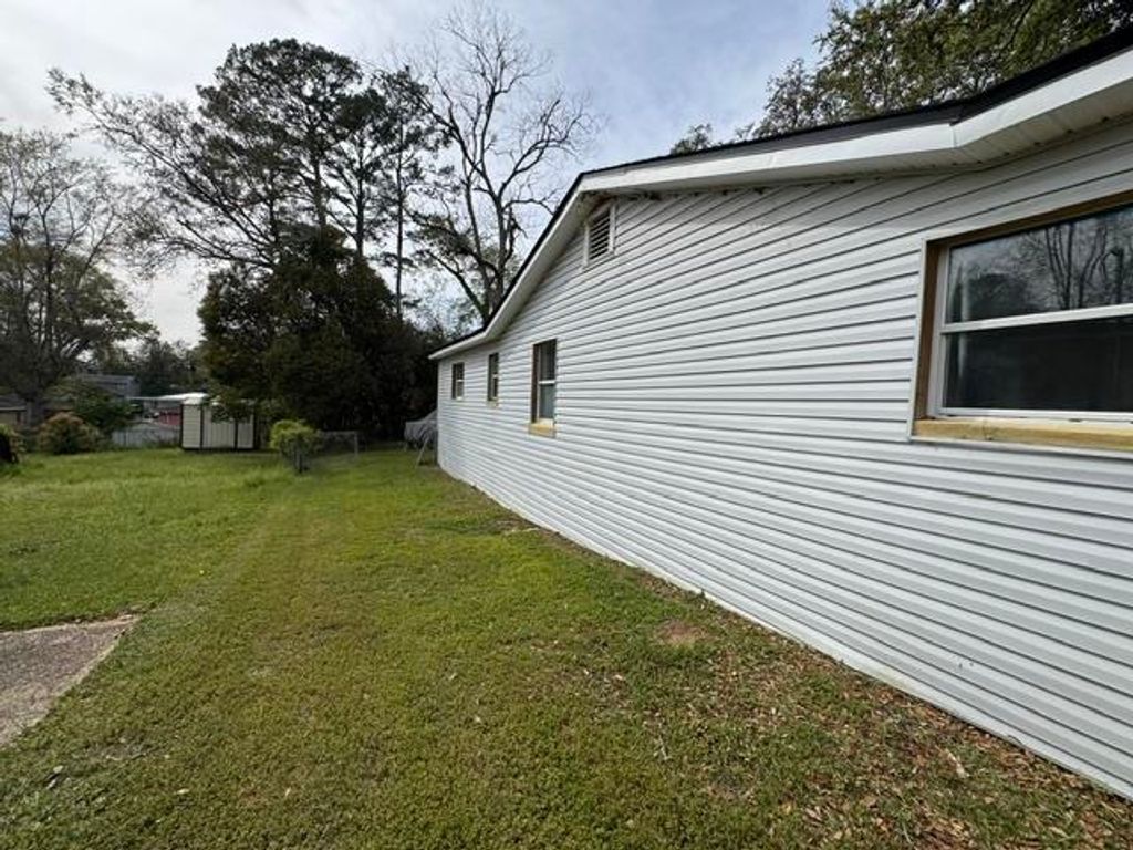 Photo of 1206 ABRAHAM Street, Tallahassee, FL 32304 (MLS # 400264)