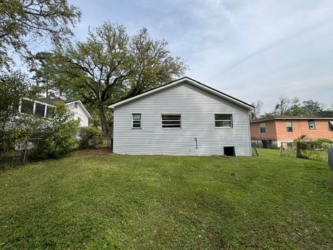 Tiny photo for 1206 ABRAHAM Street, Tallahassee, FL 32304 (MLS # 400264)