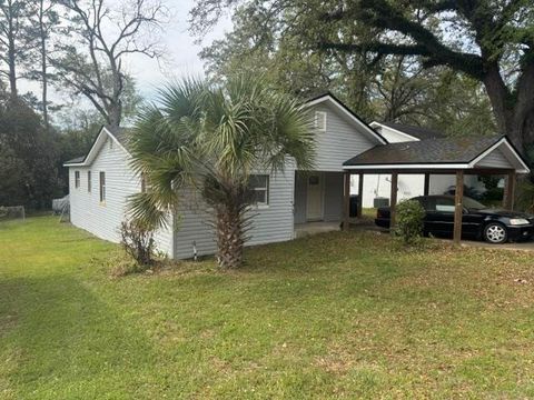 Photo of 1206 ABRAHAM Street, Tallahassee, FL 32304 (MLS # 400264)