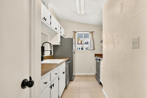 Tiny photo for 230 Whetherbine Way #A, Tallahassee, FL 32301 (MLS # 402895)