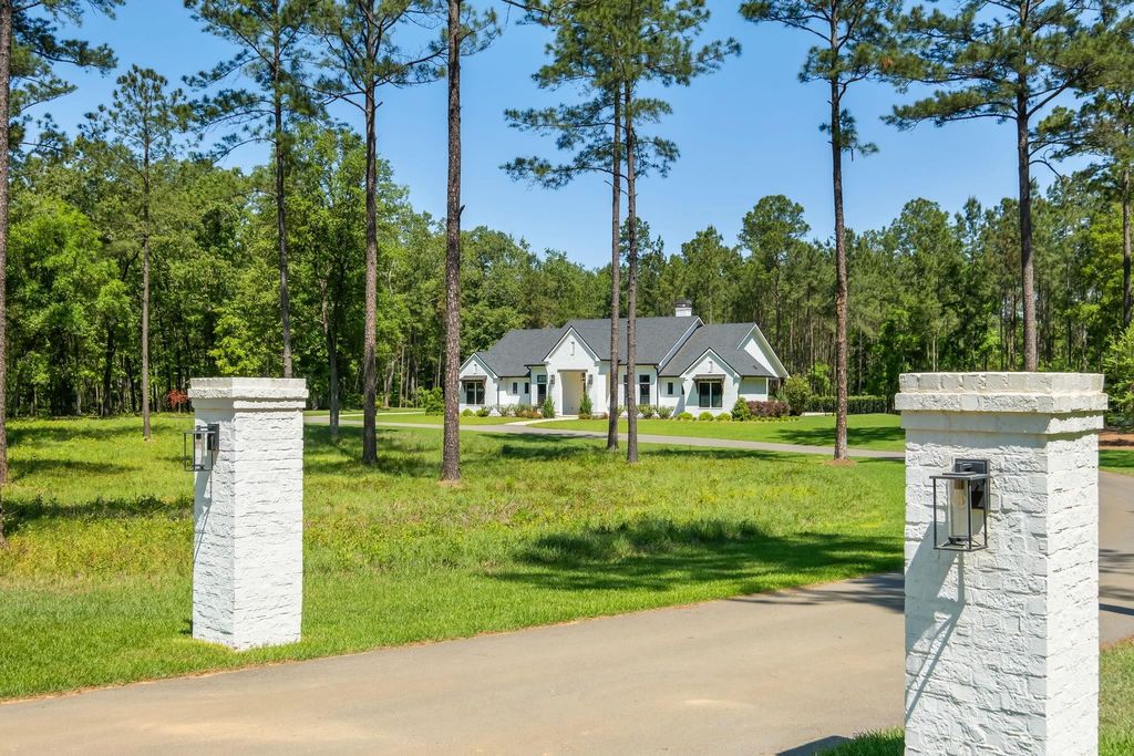 Photo of 8121 Proctor Road, Tallahassee, FL 32309 (MLS # 398883)