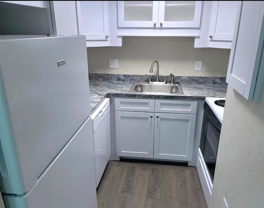 Photo for 2308 Columbia Court #B, Tallahassee, FL 32304 (MLS # 380452)