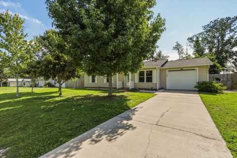 Photo of 1861 Rodeo Drive, Tallahassee, FL 32311 (MLS # 402621)