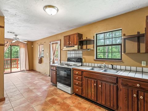 Tiny photo for 4 Summer Lane, Crawfordville, FL 32327 (MLS # 394512)