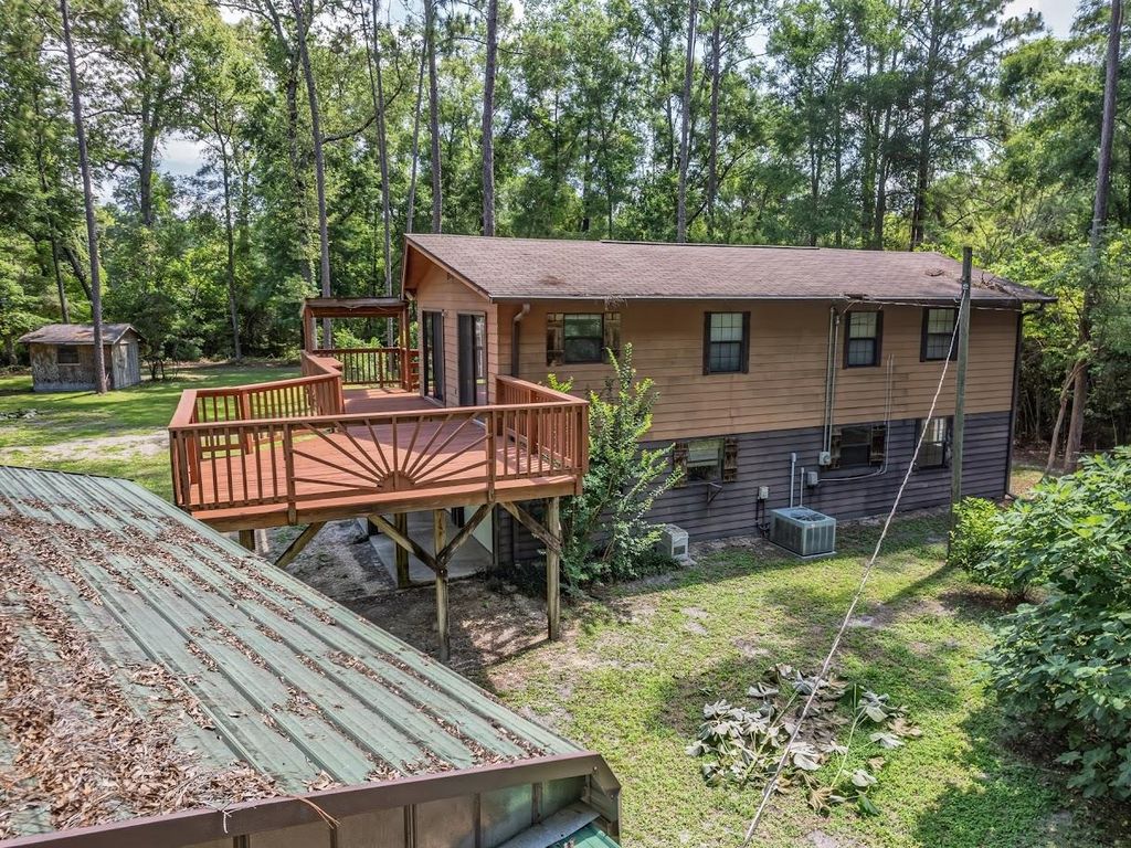 Photo of 4 Summer Lane, Crawfordville, FL 32327 (MLS # 394512)