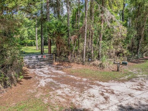 Tiny photo for 4 Summer Lane, Crawfordville, FL 32327 (MLS # 394512)