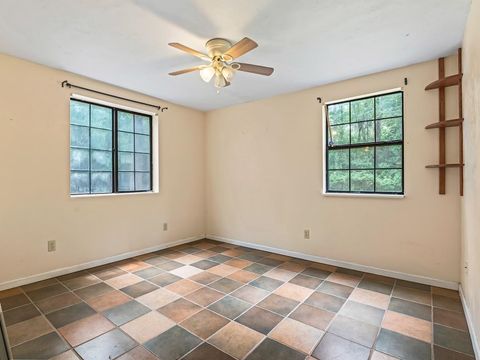 Tiny photo for 4 Summer Lane, Crawfordville, FL 32327 (MLS # 394512)