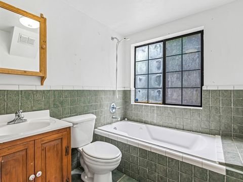 Tiny photo for 4 Summer Lane, Crawfordville, FL 32327 (MLS # 394512)