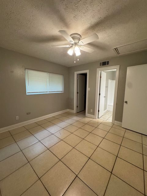 Tiny photo for 820-3 California Street #3, Tallahassee, FL 32304 (MLS # 401219)