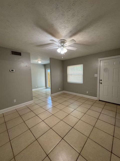 Tiny photo for 820-3 California Street #3, Tallahassee, FL 32304 (MLS # 401219)