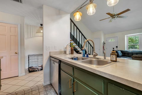 Tiny photo for 165 Whetherbine Way, Tallahassee, FL 32301 (MLS # 402711)