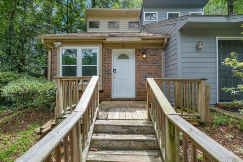 Photo of 165 Whetherbine Way, Tallahassee, FL 32301 (MLS # 402711)