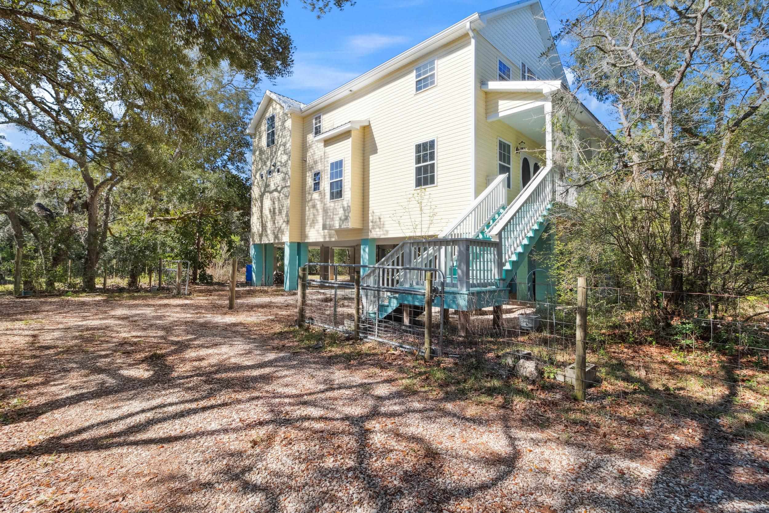 13 Aucilla Street