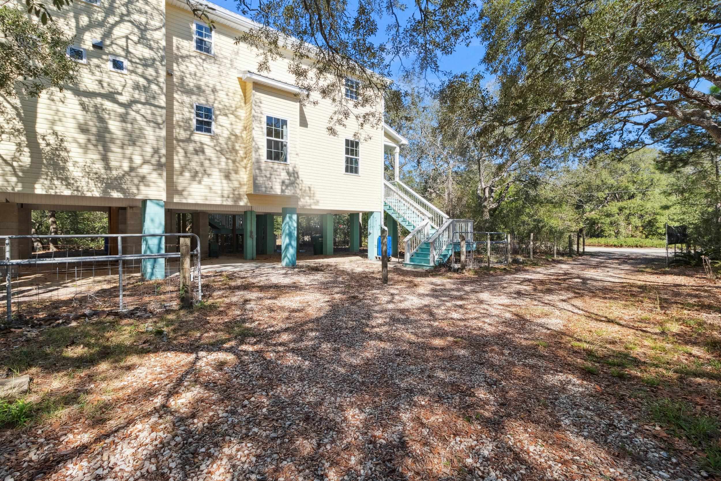 13 Aucilla Street