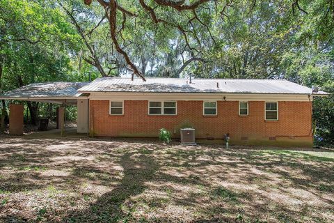 Tiny photo for 1318 W Tharpe Street, Tallahassee, FL 32303 (MLS # 388219)