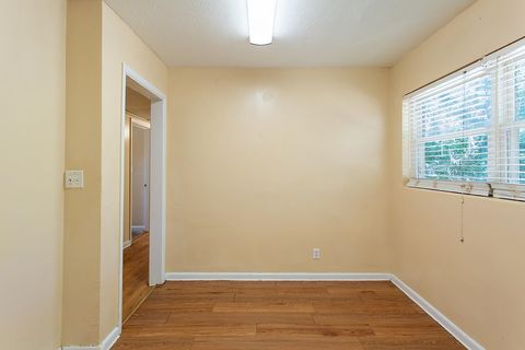 Tiny photo for 1318 W Tharpe Street, Tallahassee, FL 32303 (MLS # 388219)