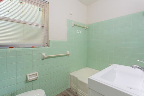 Tiny photo for 1318 W Tharpe Street, Tallahassee, FL 32303 (MLS # 388219)