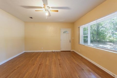 Tiny photo for 1318 W Tharpe Street, Tallahassee, FL 32303 (MLS # 388219)