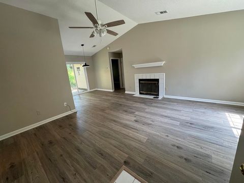 Tiny photo for 1052 Longstreet Drive, Tallahassee, FL 32311 (MLS # 399374)