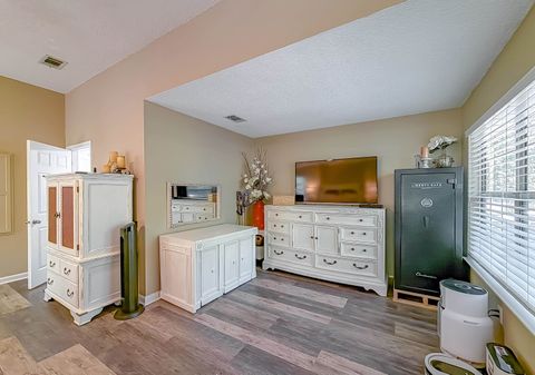 Tiny photo for 1717 Copperfield Circle, Tallahassee, FL 32312 (MLS # 398927)