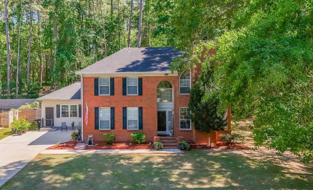 Photo of 1717 Copperfield Circle, Tallahassee, FL 32312 (MLS # 398927)