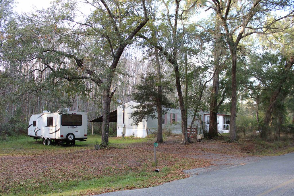 Photo of 863 NW Whippoorwill Drive, Greenville, FL 32331 (MLS # 393791)