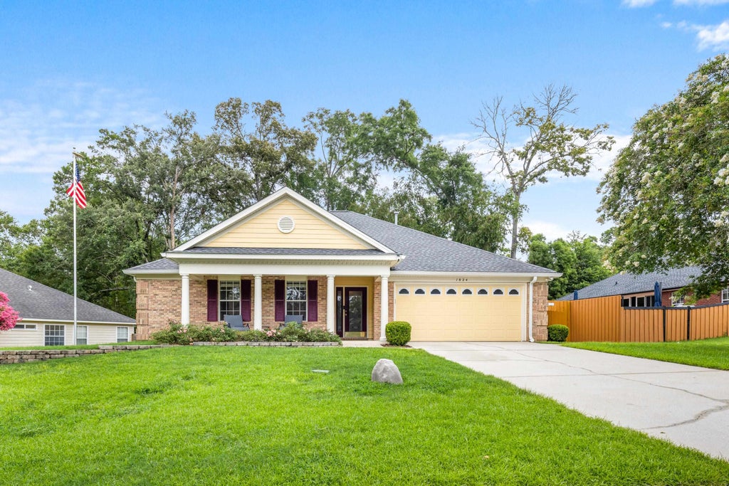 Photo of 1824 Celtic Road, Tallahassee, FL 32317 (MLS # 401285)