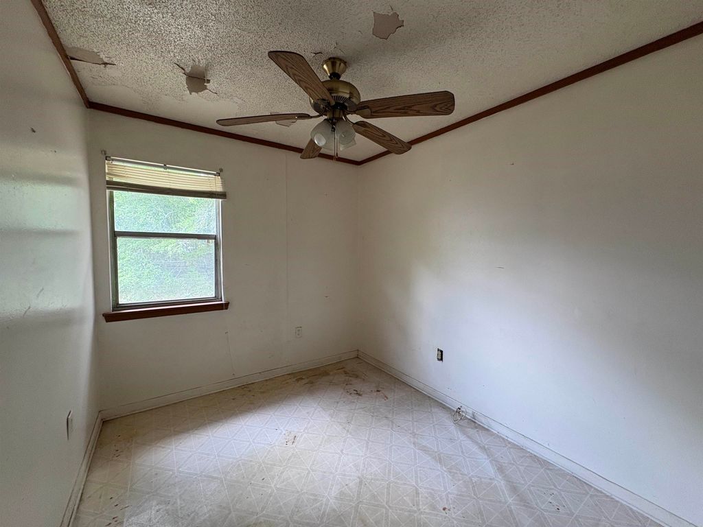 Photo of 410 LINCOLN Street, Quincy, FL 32351 (MLS # 399032)