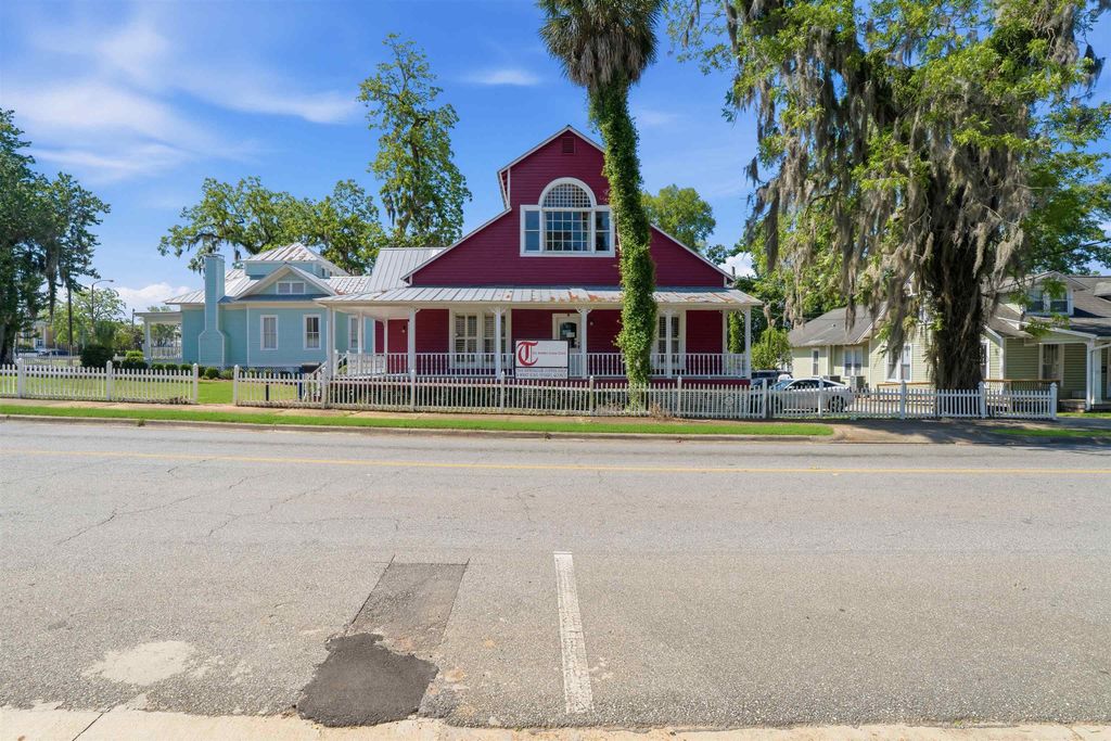 Photo of 9 W KING Street, Quincy, FL 32351 (MLS # 400171)