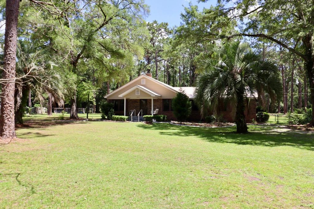 Photo of 11350 Granny Lane, Tallahassee, FL 32305 (MLS # 387815)
