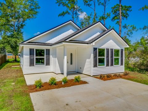 A home in Crawfordville