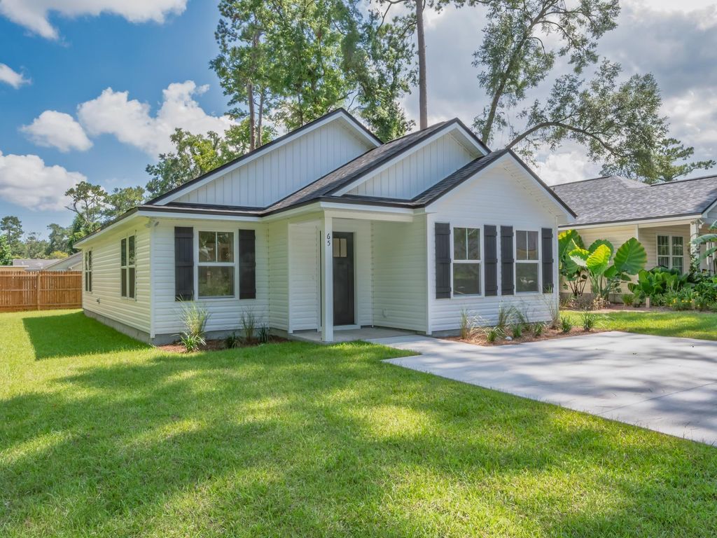 Photo of 68 Cochise Street, Crawfordville, FL 32327 (MLS # 398710)