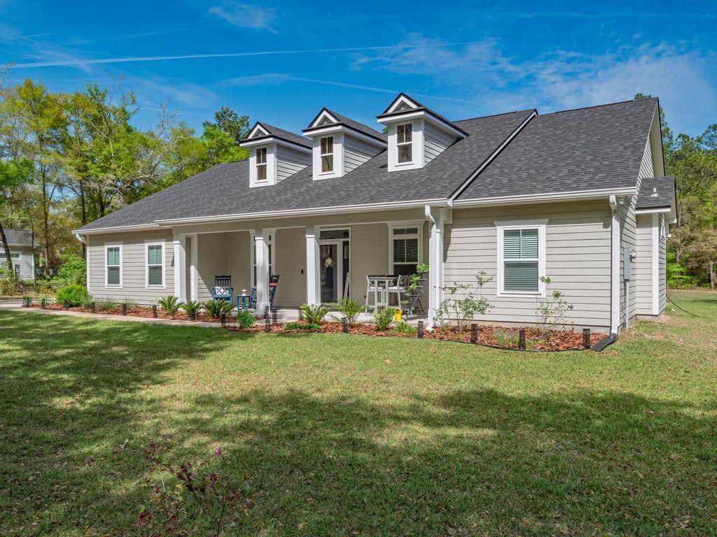 Photo of 107 Calusa Way, Crawfordville, FL 32327 (MLS # 397999)