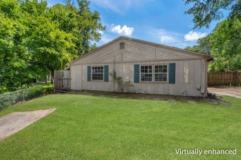 Tiny photo for 3702 SUTOR Court, Tallahassee, FL 32311 (MLS # 400331)