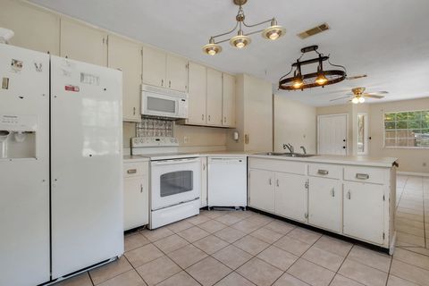 Tiny photo for 3702 SUTOR Court, Tallahassee, FL 32311 (MLS # 400331)