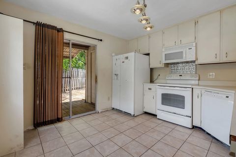Tiny photo for 3702 SUTOR Court, Tallahassee, FL 32311 (MLS # 400331)