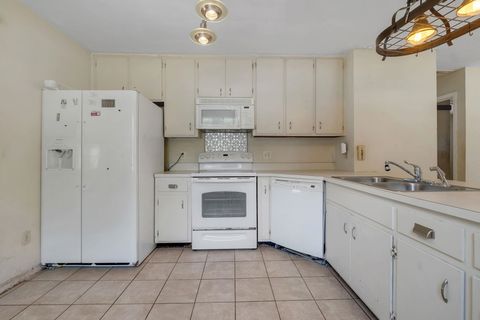 Tiny photo for 3702 SUTOR Court, Tallahassee, FL 32311 (MLS # 400331)