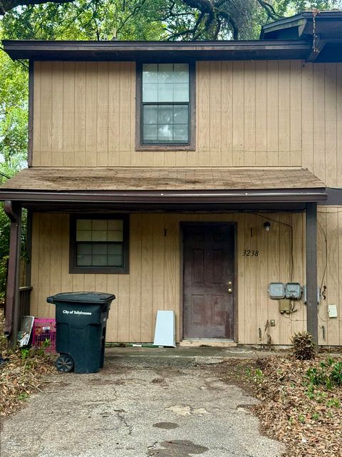Photo of 3238 Nekoma Lane, Tallahassee, FL 32304 (MLS # 392363)